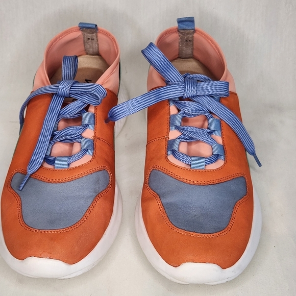 Vaneli Orange and Blue Suede Sneakers Modern Athletic Design. Lightly Used 8N - Picture 1 of 7